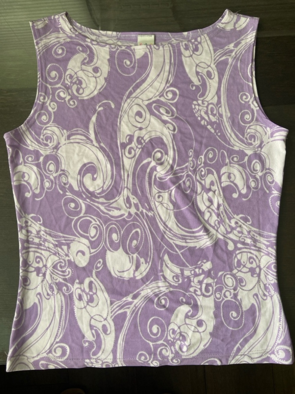LIGHT PURPLE WHITE PAISLEY SWIRL PRINT SLEEVELESS LIGHTWEIGHT SLEEVELESS TOP